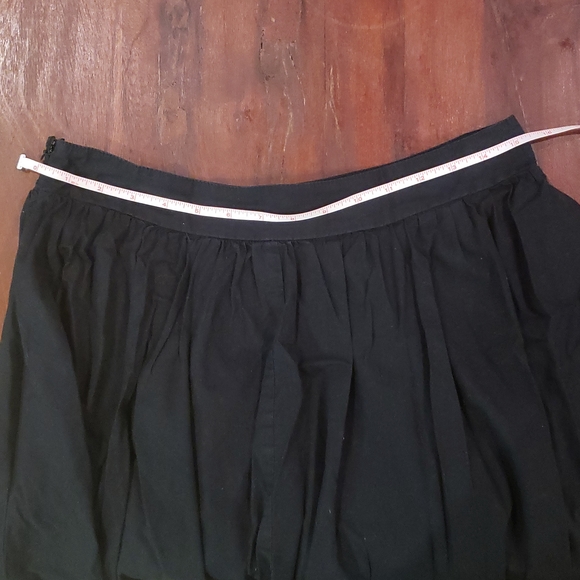 Black circle skirt - Picture 2 of 3